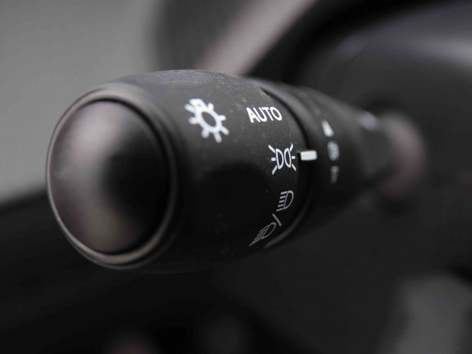 PEUGEOT_PEUGEOT_2008_2550541_16.jpg