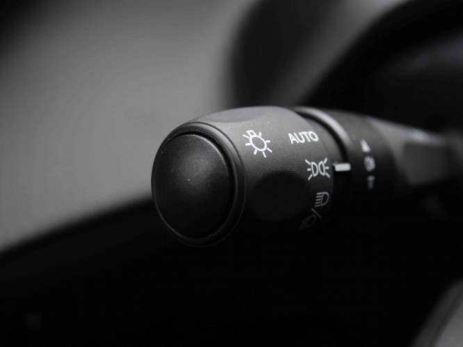 PEUGEOT_PEUGEOT_2008_2550546_15.jpg PEUGEOT_PEUGEOT_2008_2550546_15.jpg