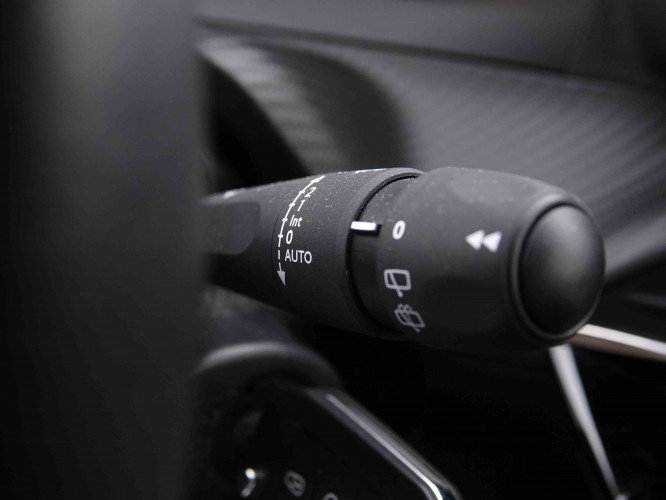 PEUGEOT_PEUGEOT_2008_2550553_14.jpg
