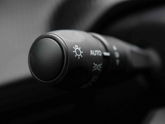 PEUGEOT_PEUGEOT_2008_2550555_17.jpg PEUGEOT_PEUGEOT_2008_2550555_17.jpg