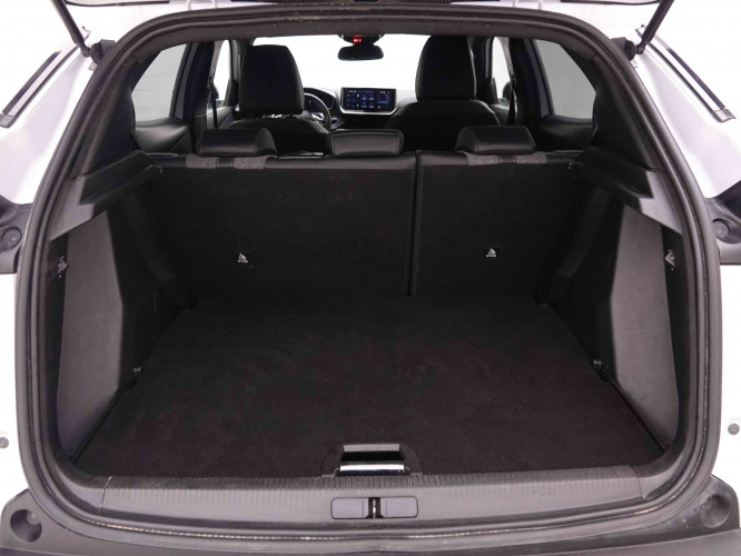 PEUGEOT_PEUGEOT_2008_2551285_5.jpg