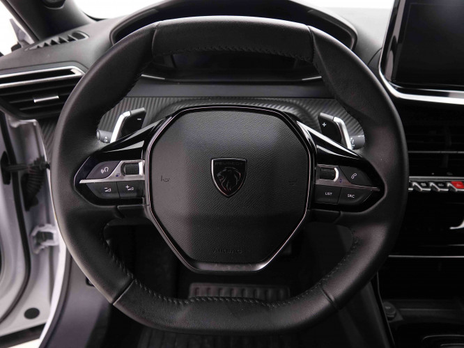 PEUGEOT_PEUGEOT_2008_2551287_8.jpg