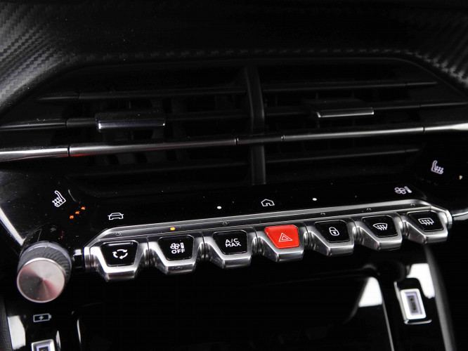 PEUGEOT_PEUGEOT_2008_2551289_13.jpg