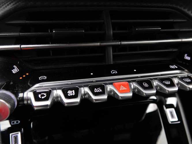 PEUGEOT_PEUGEOT_2008_2551294_13.jpg