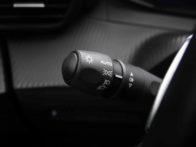 PEUGEOT_PEUGEOT_2008_2551294_15.jpg