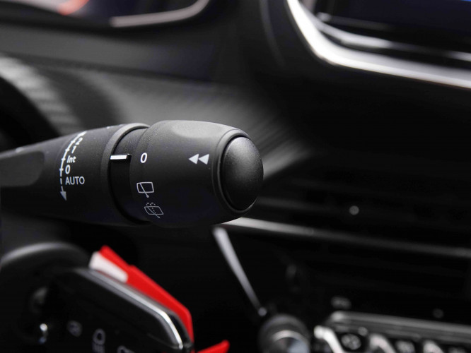 PEUGEOT_PEUGEOT_2008_2551417_17.jpg