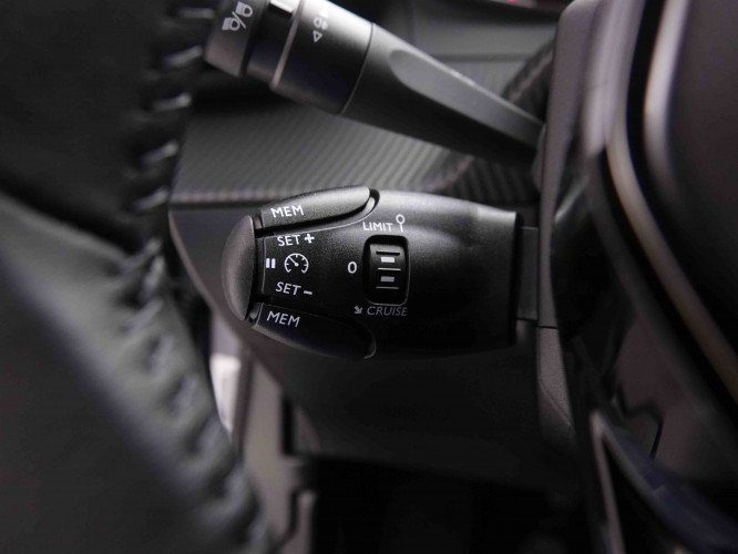 PEUGEOT_PEUGEOT_2008_2551425_17.jpg