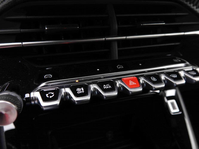 PEUGEOT_PEUGEOT_2008_2551426_13.jpg