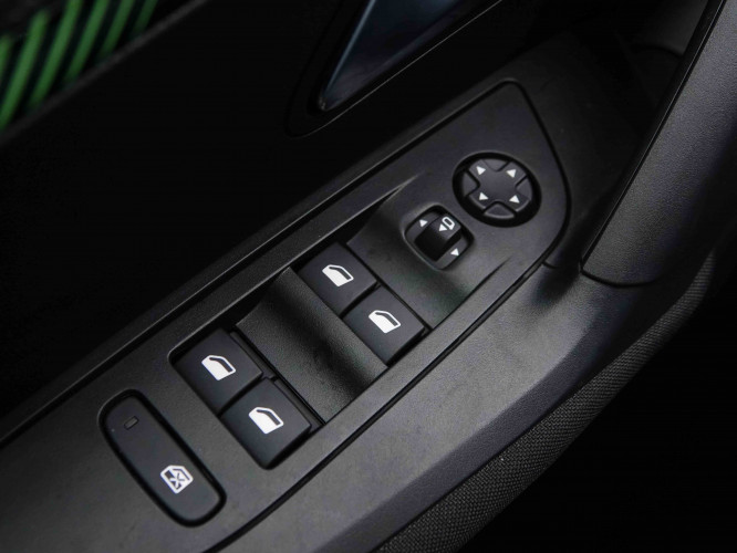 PEUGEOT_PEUGEOT_2008_2551426_20.jpg