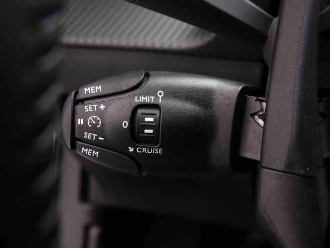 PEUGEOT_PEUGEOT_2008_2551458_14.jpg PEUGEOT_PEUGEOT_2008_2551458_14.jpg