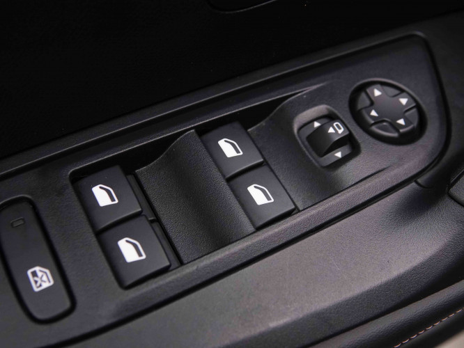 PEUGEOT_PEUGEOT_2008_2551458_17.jpg PEUGEOT_PEUGEOT_2008_2551458_17.jpg