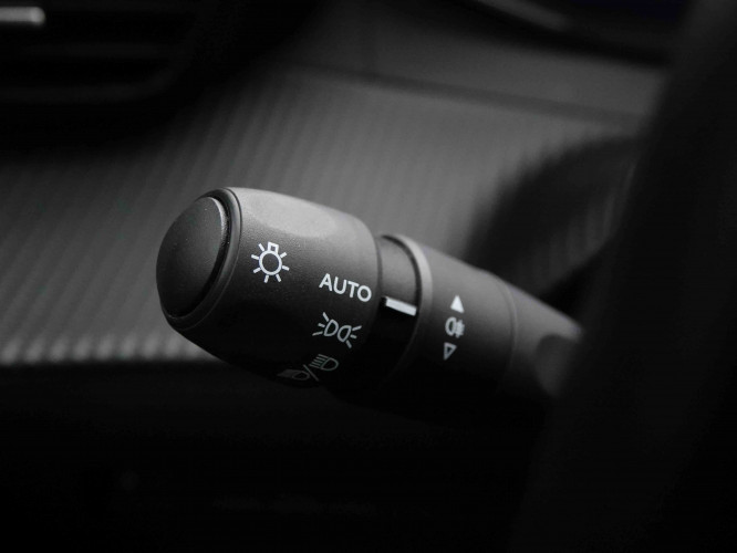 PEUGEOT_PEUGEOT_2008_2651906_16.jpg