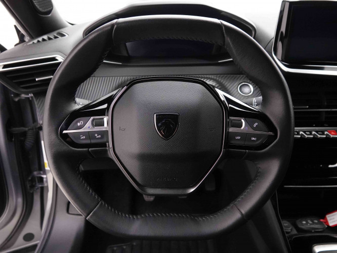 PEUGEOT_PEUGEOT_2008_2651918_8.jpg