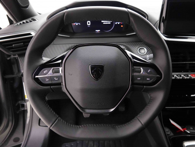 PEUGEOT_PEUGEOT_2008_2651920_8.jpg