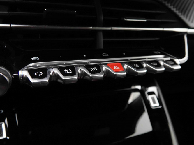 PEUGEOT_PEUGEOT_2008_2651921_14.jpg