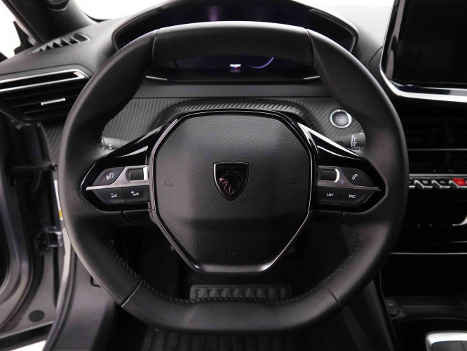 PEUGEOT_PEUGEOT_2008_2651926_8.jpg