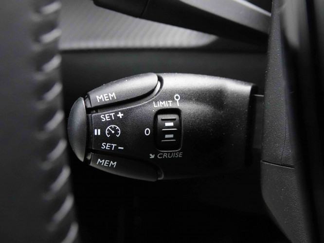 PEUGEOT_PEUGEOT_2008_2651927_18.jpg PEUGEOT_PEUGEOT_2008_2651927_18.jpg