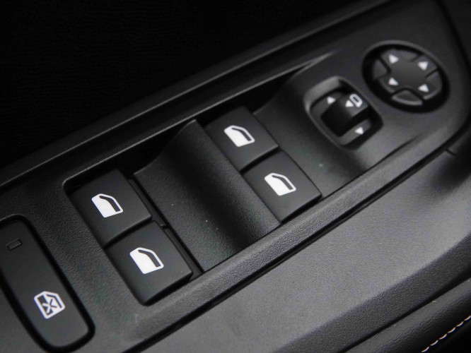 PEUGEOT_PEUGEOT_2008_2652064_21.jpg PEUGEOT_PEUGEOT_2008_2652064_21.jpg