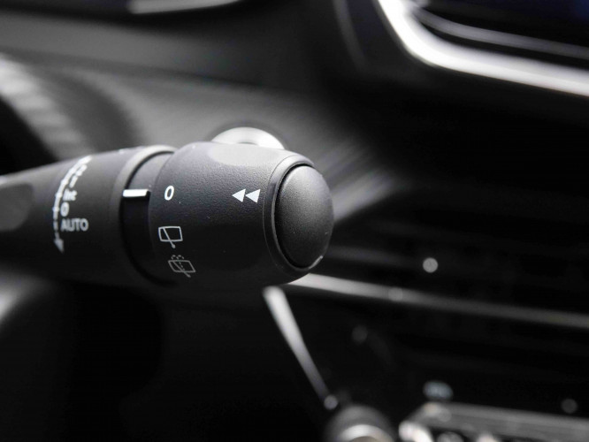 PEUGEOT_PEUGEOT_2008_2652075_17.jpg
