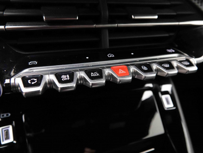 PEUGEOT_PEUGEOT_2008_2652077_13.jpg