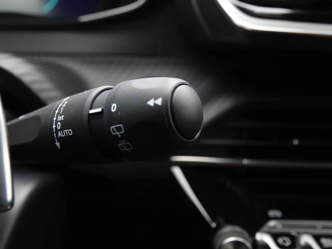 PEUGEOT_PEUGEOT_2008_2652238_71.jpg