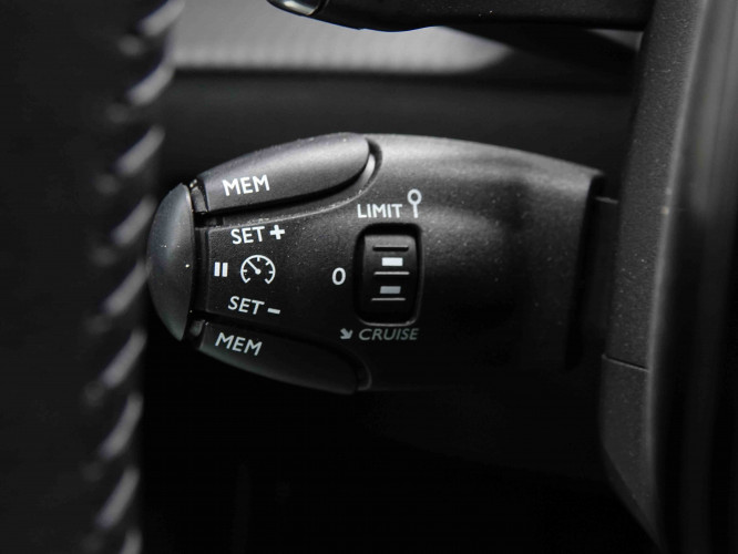 PEUGEOT_PEUGEOT_2008_2652821_71.jpg PEUGEOT_PEUGEOT_2008_2652821_71.jpg