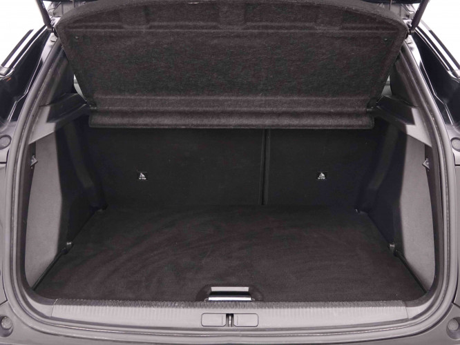 PEUGEOT_PEUGEOT_2008_2652822_5.jpg
