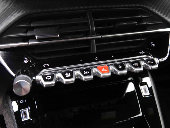 PEUGEOT_PEUGEOT_2008_2652828_13.jpg