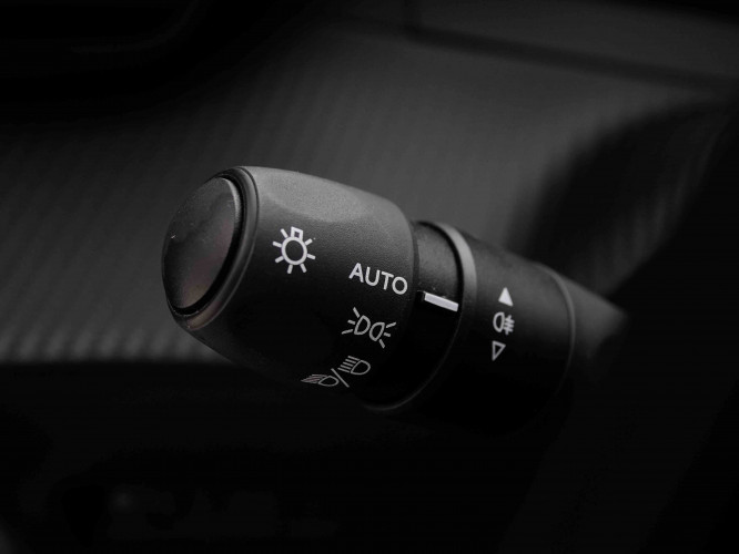 PEUGEOT_PEUGEOT_2008_2653086_15.jpg