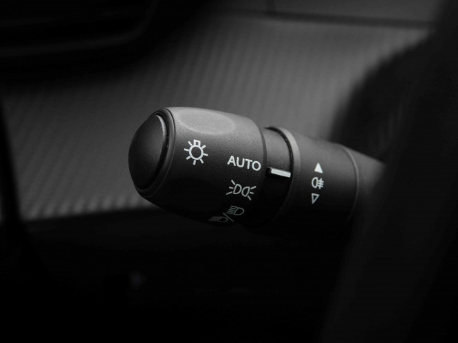 PEUGEOT_PEUGEOT_2008_2653087_14.jpg