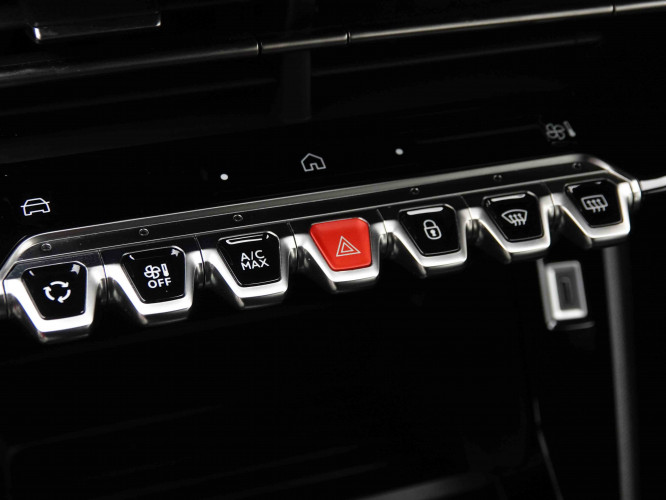 PEUGEOT_PEUGEOT_2008_2653088_13.jpg