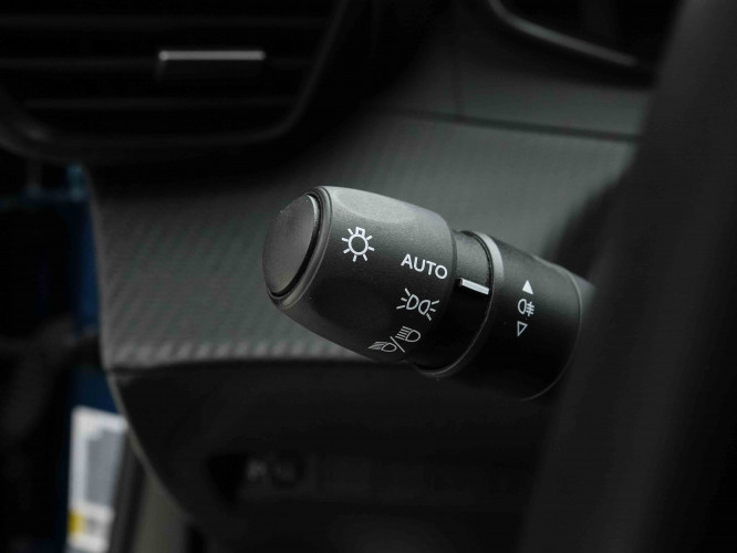 PEUGEOT_PEUGEOT_2008_2653229_15.jpg
