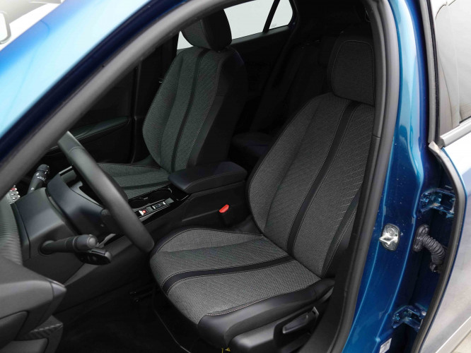 PEUGEOT_PEUGEOT_2008_2653230_6.jpg