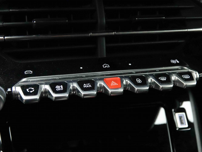 PEUGEOT_PEUGEOT_2008_2653335_13.jpg