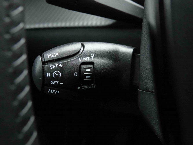 PEUGEOT_PEUGEOT_2008_2653337_17.jpg