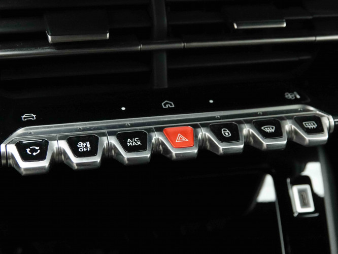 PEUGEOT_PEUGEOT_2008_2653452_14.jpg
