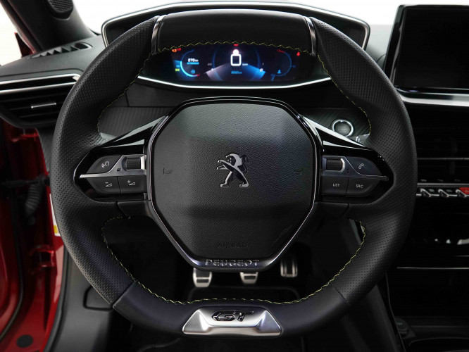 PEUGEOT_PEUGEOT_2008_2653617_8.jpg