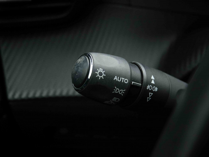 PEUGEOT_PEUGEOT_2008_2653641_16.jpg