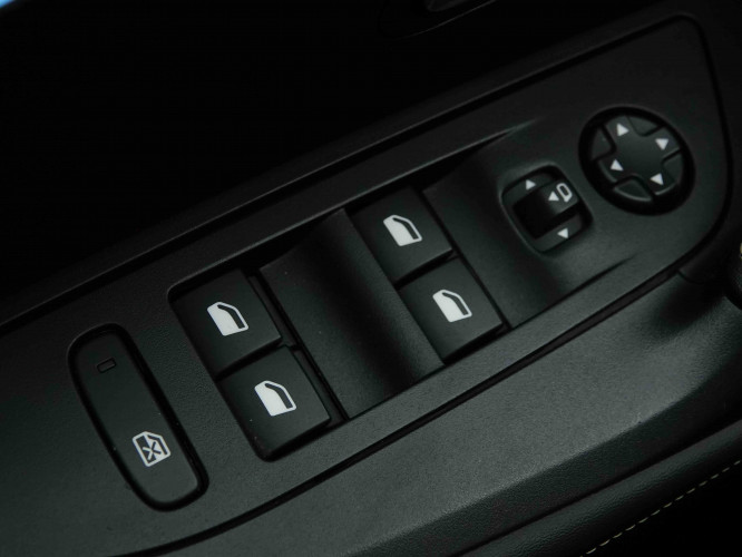 PEUGEOT_PEUGEOT_2008_2653641_21.jpg