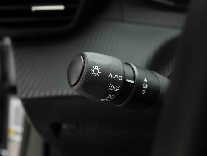 PEUGEOT_PEUGEOT_2008_2653823_15.jpg