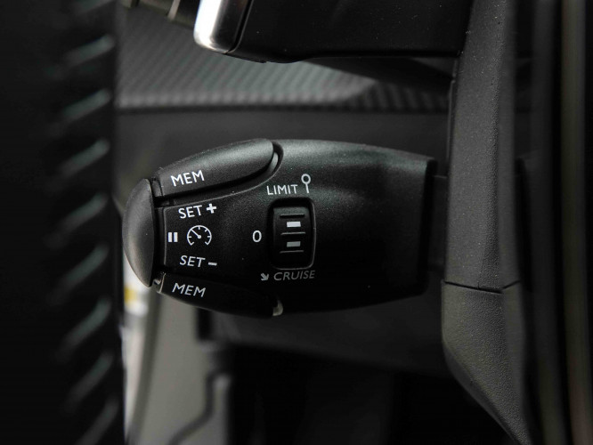 PEUGEOT_PEUGEOT_2008_2653964_17.jpg