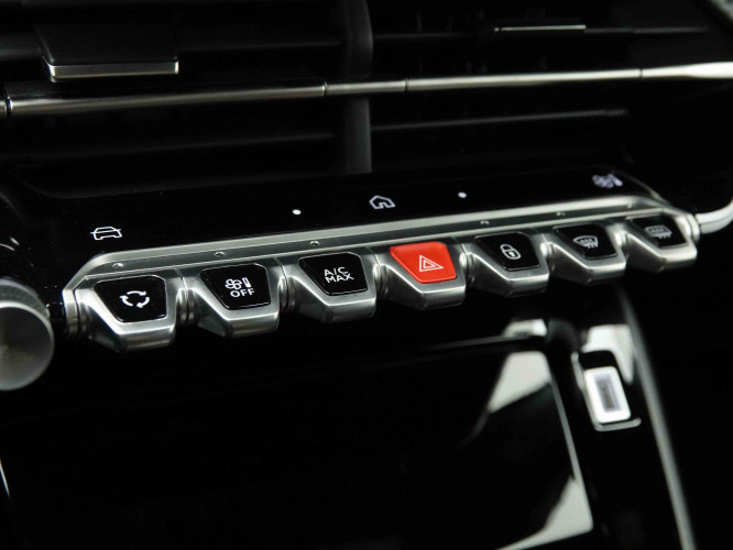 PEUGEOT_PEUGEOT_2008_2654452_14.jpg