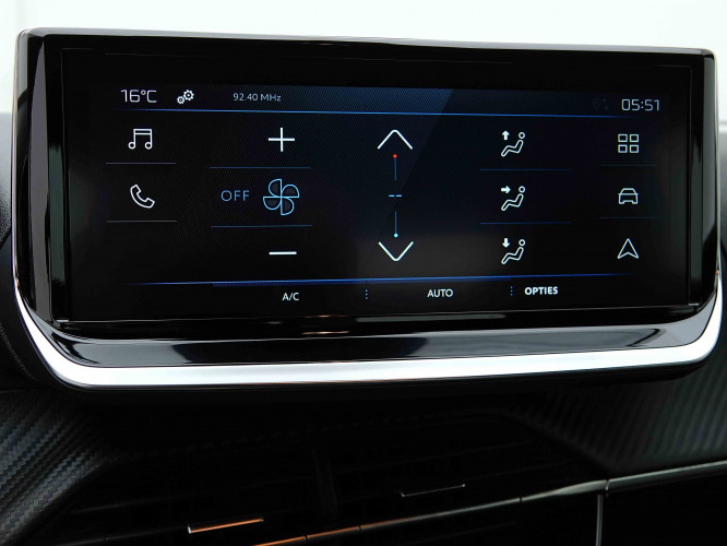 PEUGEOT_PEUGEOT_2008_2655796_11.jpg