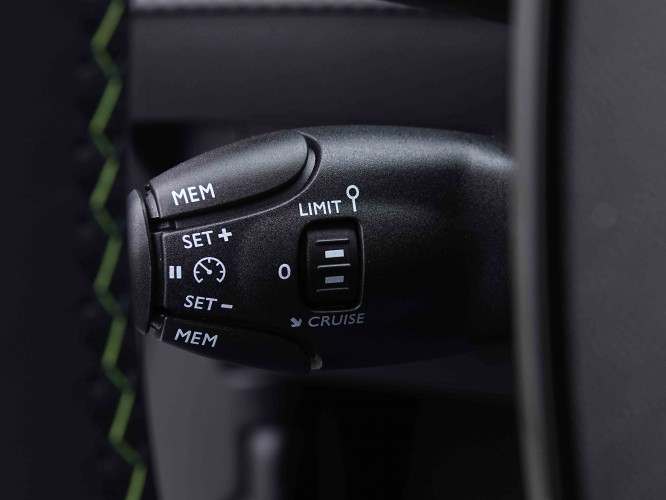 PEUGEOT_PEUGEOT_2008_2655799_18.jpg