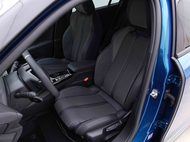 PEUGEOT_PEUGEOT_2008_2655800_6.jpg