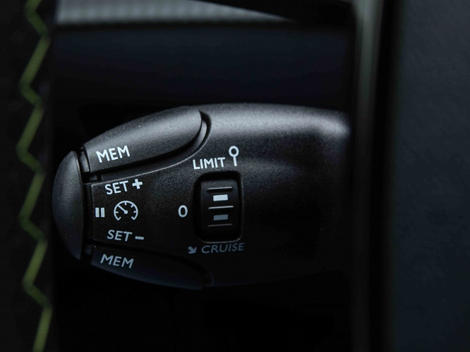 PEUGEOT_PEUGEOT_2008_2655803_16.jpg