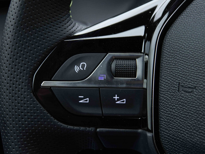 PEUGEOT_PEUGEOT_2008_2655803_17.jpg