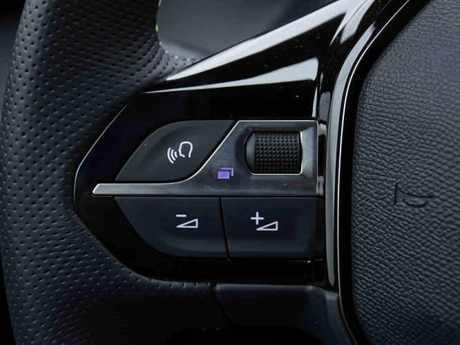 PEUGEOT_PEUGEOT_2008_2655804_17.jpg