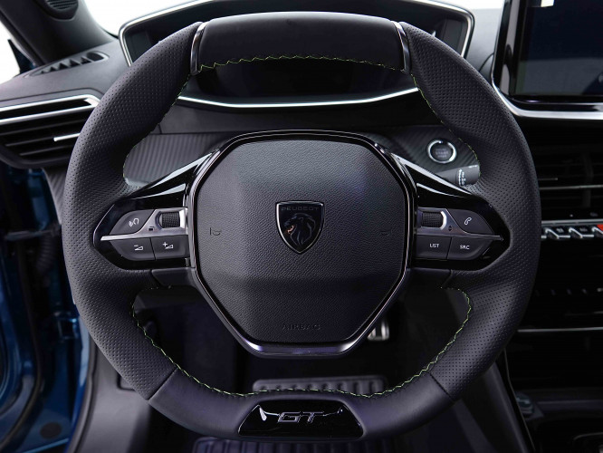 PEUGEOT_PEUGEOT_2008_2655804_8.jpg
