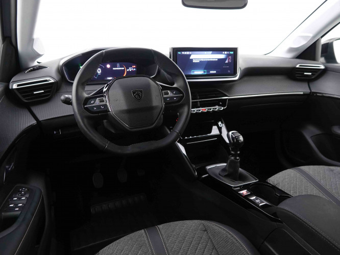 PEUGEOT_PEUGEOT_208_2446701_7.jpg
